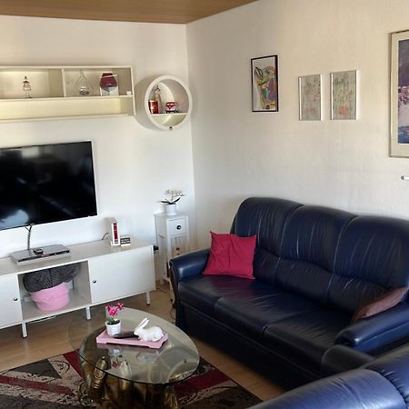 Gemuetliche, Ganze Wohnung In Ruhiger, Zentraler Lage Леверкузен Екстериор снимка